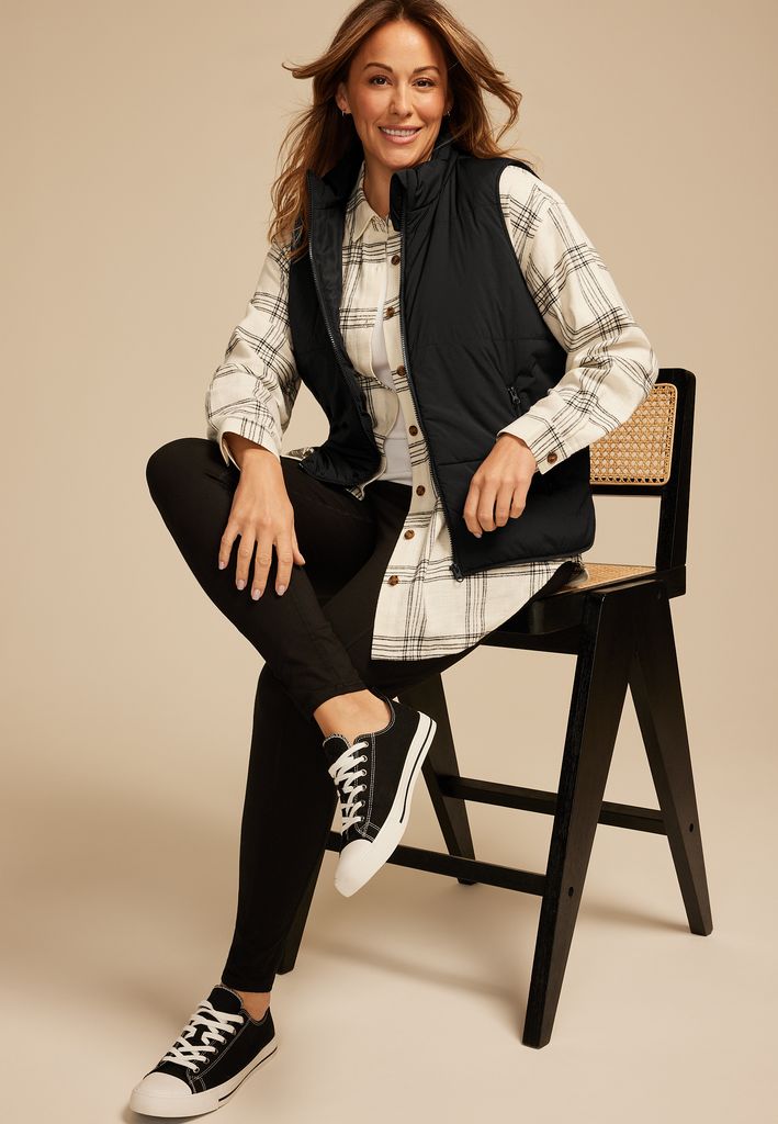 Plus Size Lightweight Quilted Vest - Image 3