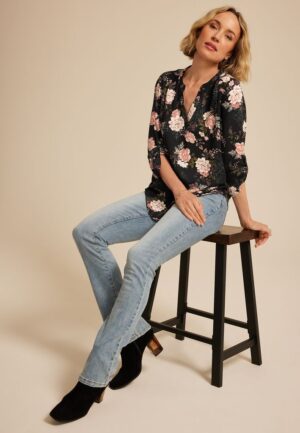 Atwood 3/4 Sleeve Floral V Neck Blouse