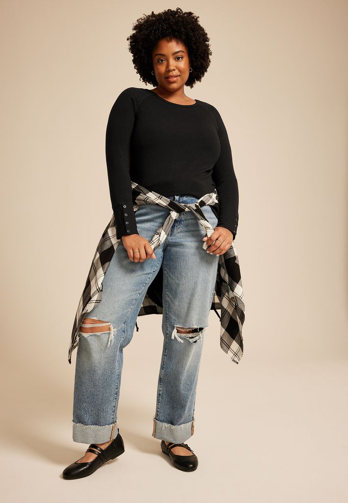 Plus Size Soft Essential Crew Neck Snap Cuff Top