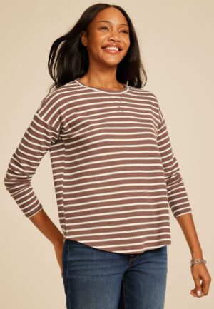 24/7 Clara Long Sleeve Seersucker Tee