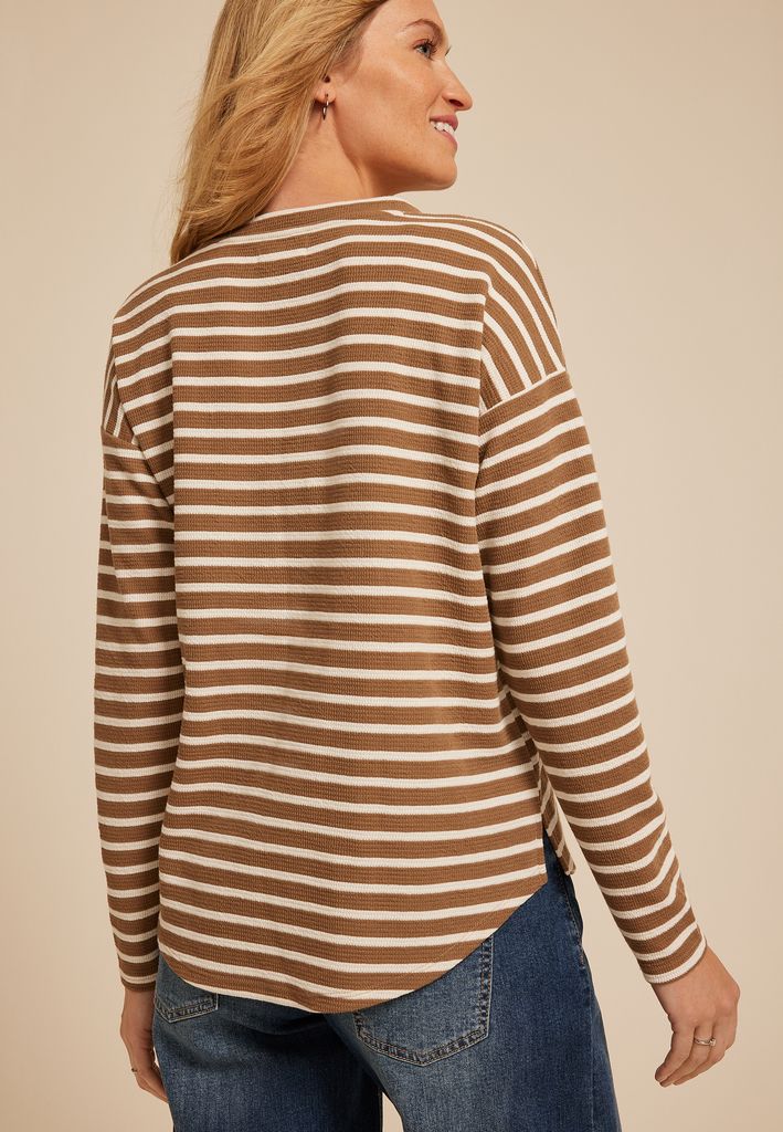 24/7 Clara Long Sleeve Seersucker Tee - Image 2